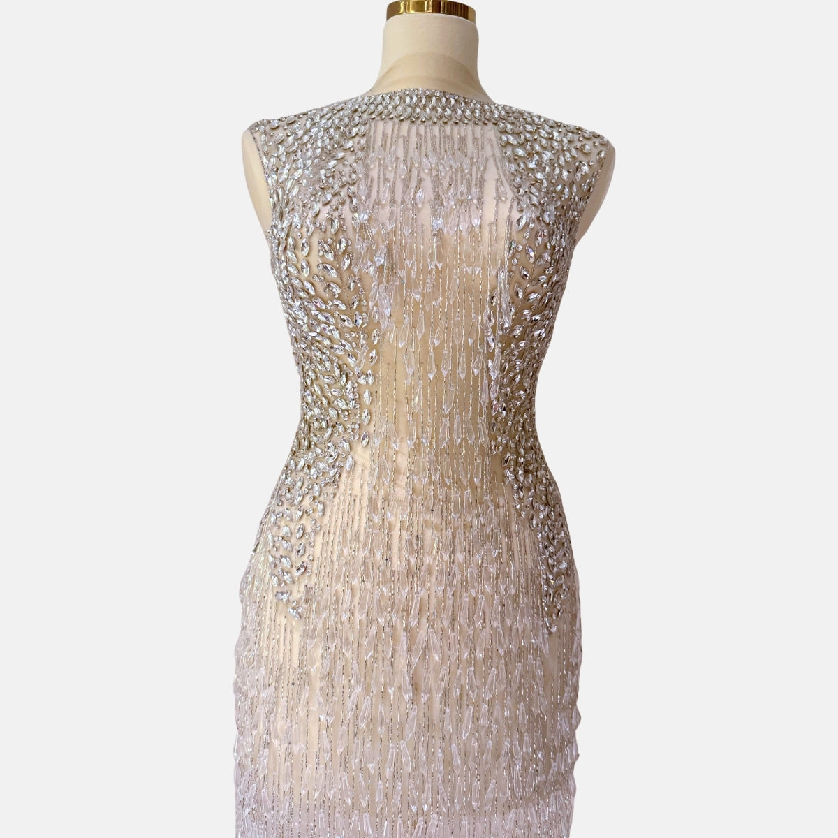 Calvessa Luxury Dress – Short, Stylish & Customizable