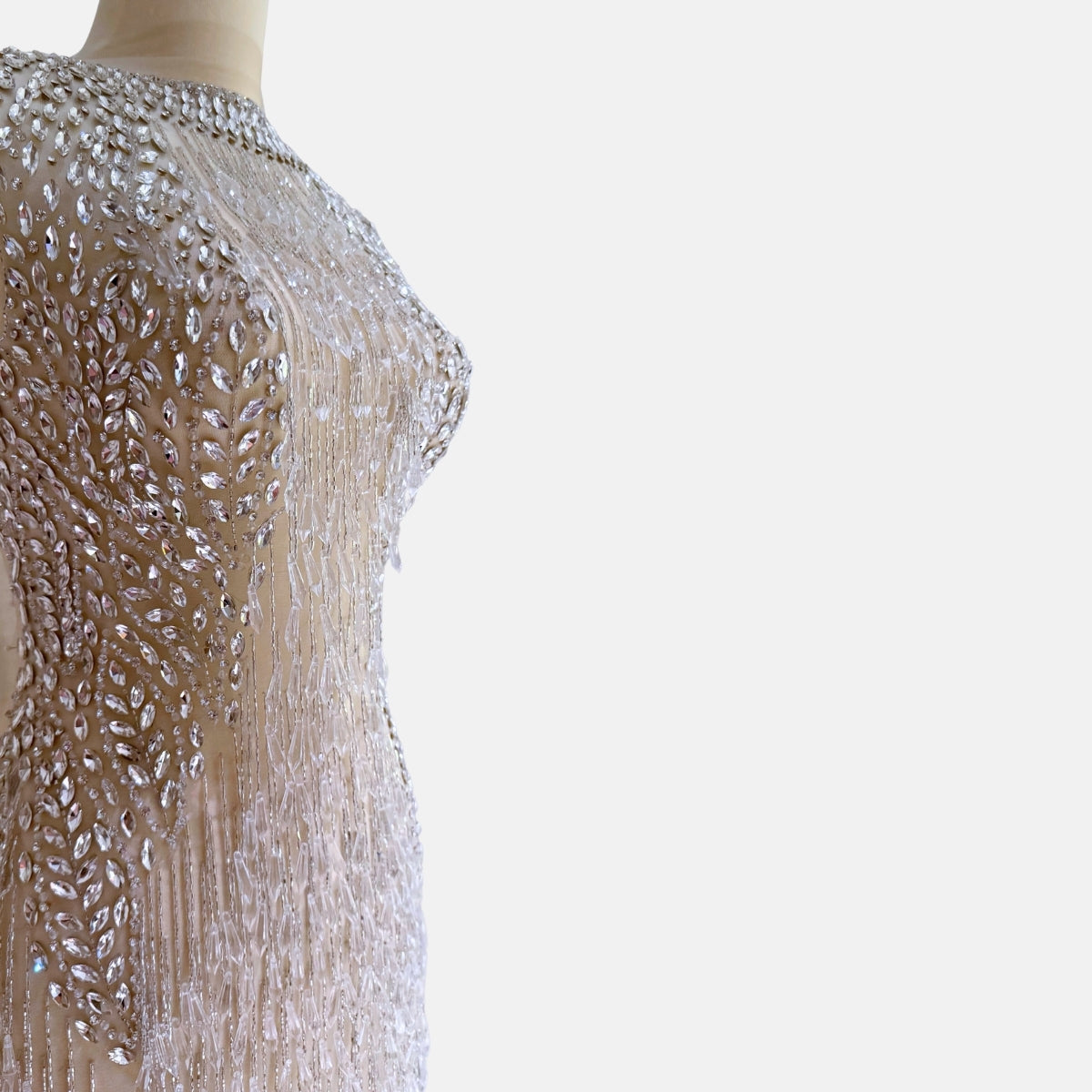 Calvessa Luxury Dress – Short, Stylish & Customizable
