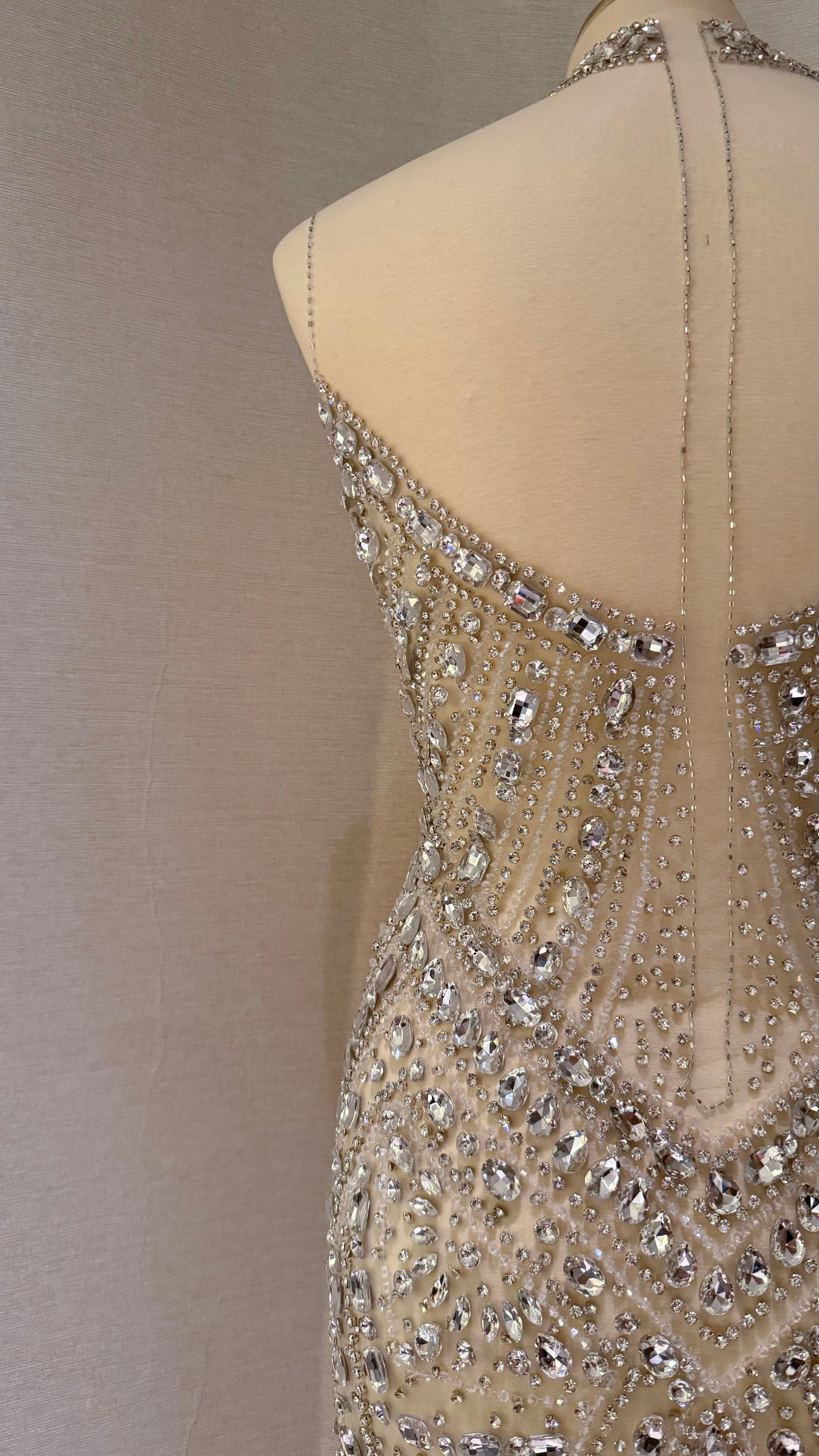 Auvrienne Luxury Dress – Elegant, Unstitched, and Made to Impress - TumaCouture