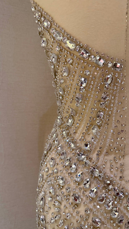 Auvrienne Luxury Dress – Elegant, Unstitched, and Made to Impress - TumaCouture