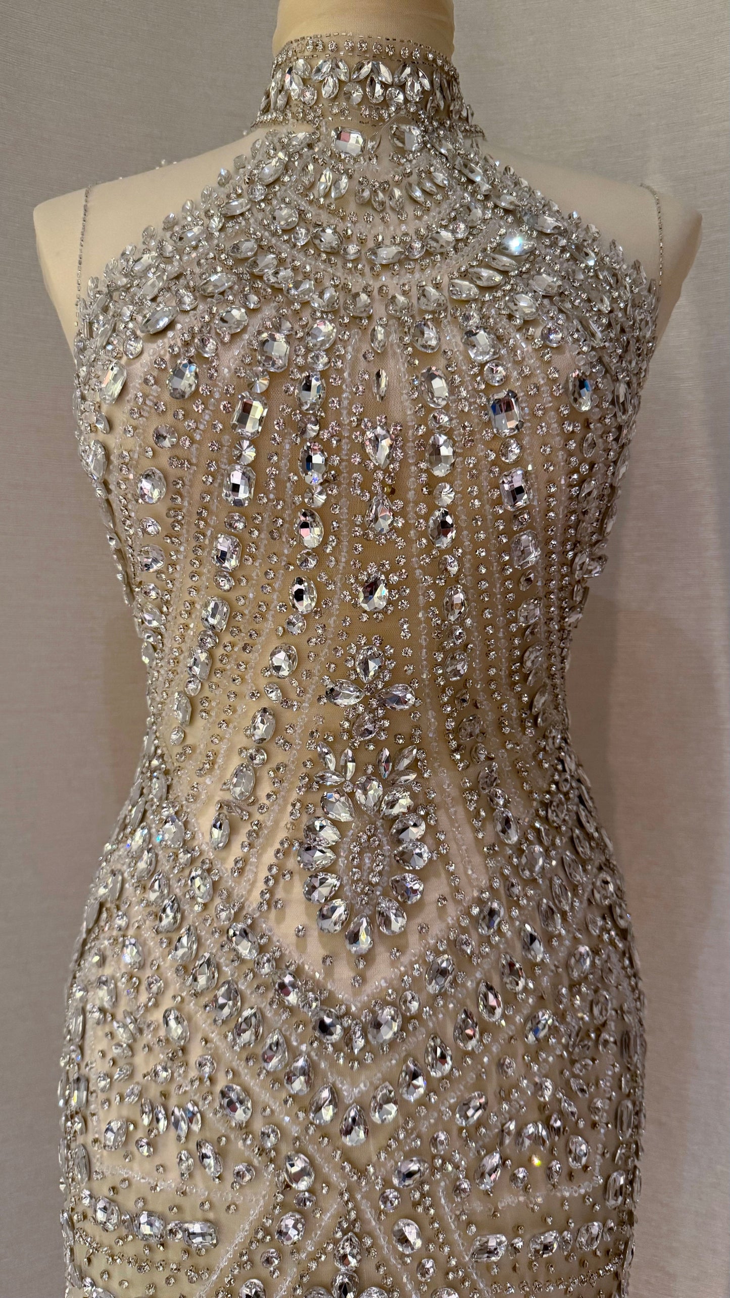 Auvrienne Luxury Dress – Elegant, Unstitched, and Made to Impress - TumaCouture