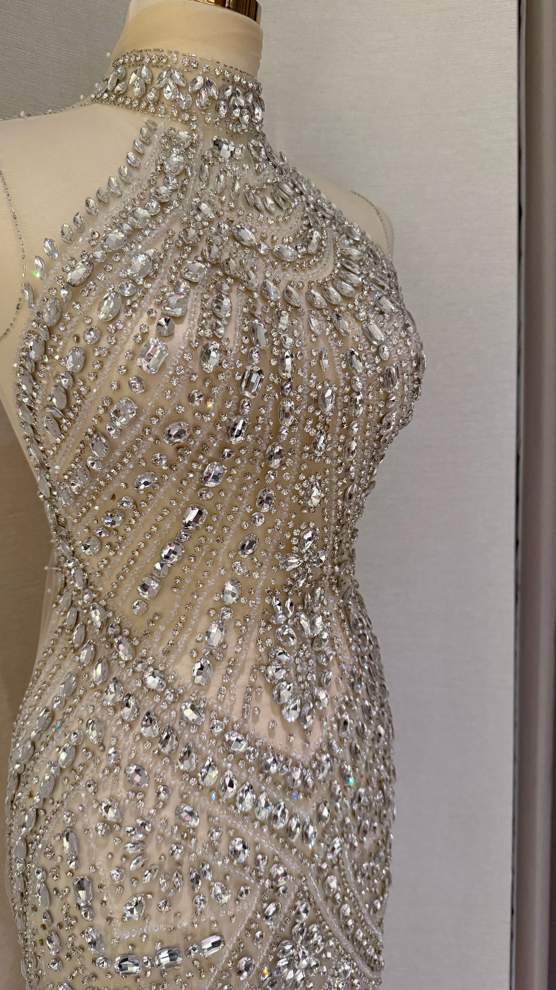 Auvrienne Luxury Dress – Elegant, Unstitched, and Made to Impress - TumaCouture