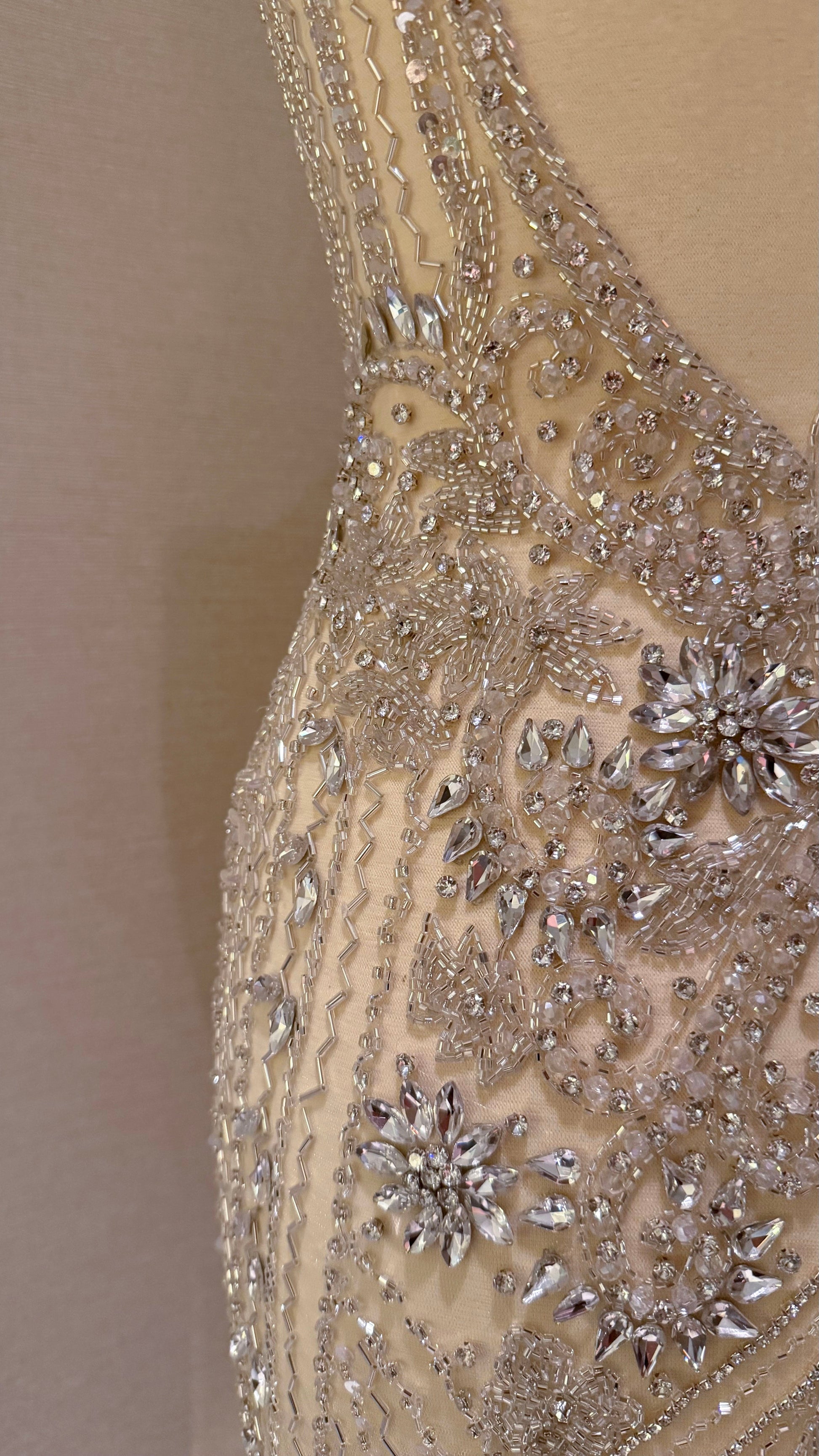 Iveresse Unstitched Dress – Luxe Fabric, Elegant Style - TumaCouture