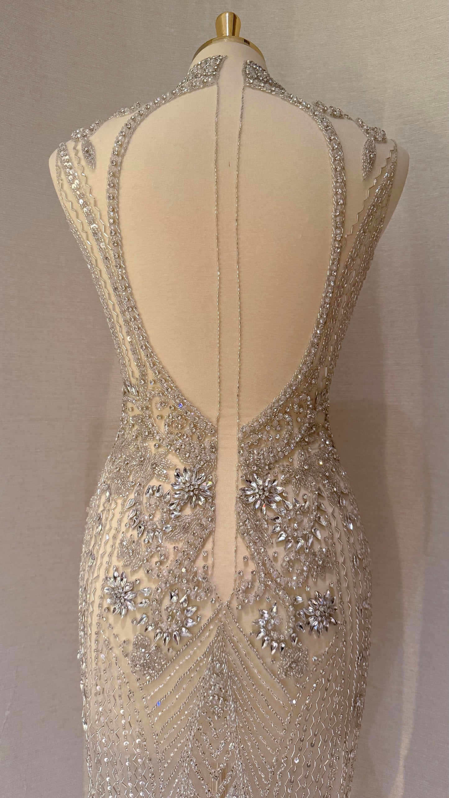 Iveresse Unstitched Dress – Luxe Fabric, Elegant Style - TumaCouture