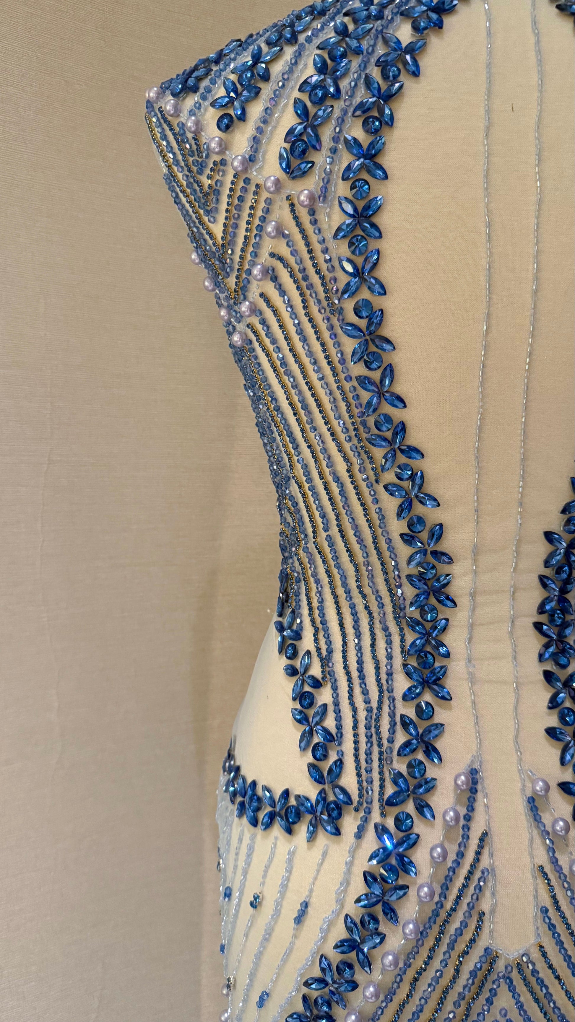 Jévrine Luxury Dress – Unstitched Dress Perfection - TumaCouture