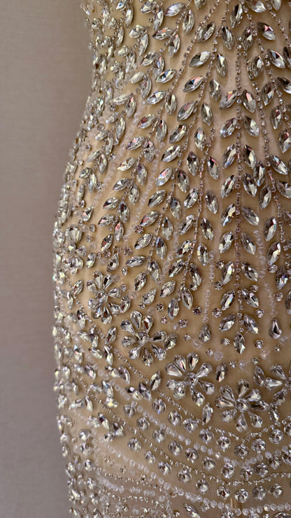 Vaelisse Elegant Unstitched Dress – Your Luxury Choice - TumaCouture
